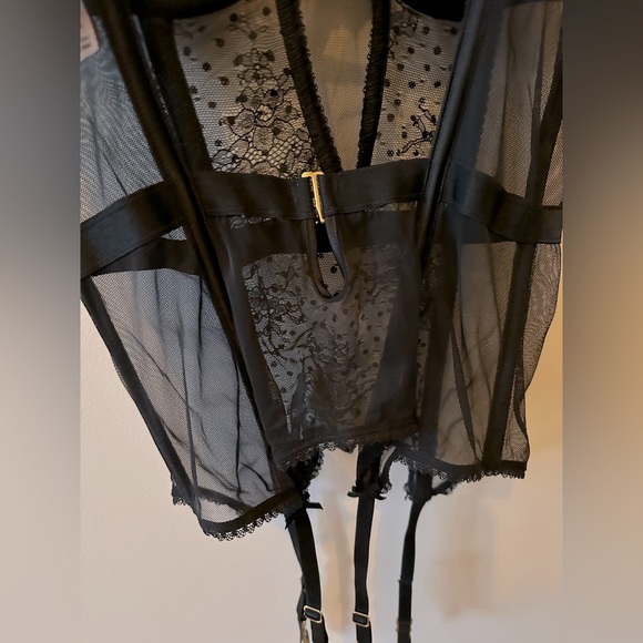 Victoria’s Secret Corset Top (small) - Picture 7 of 8